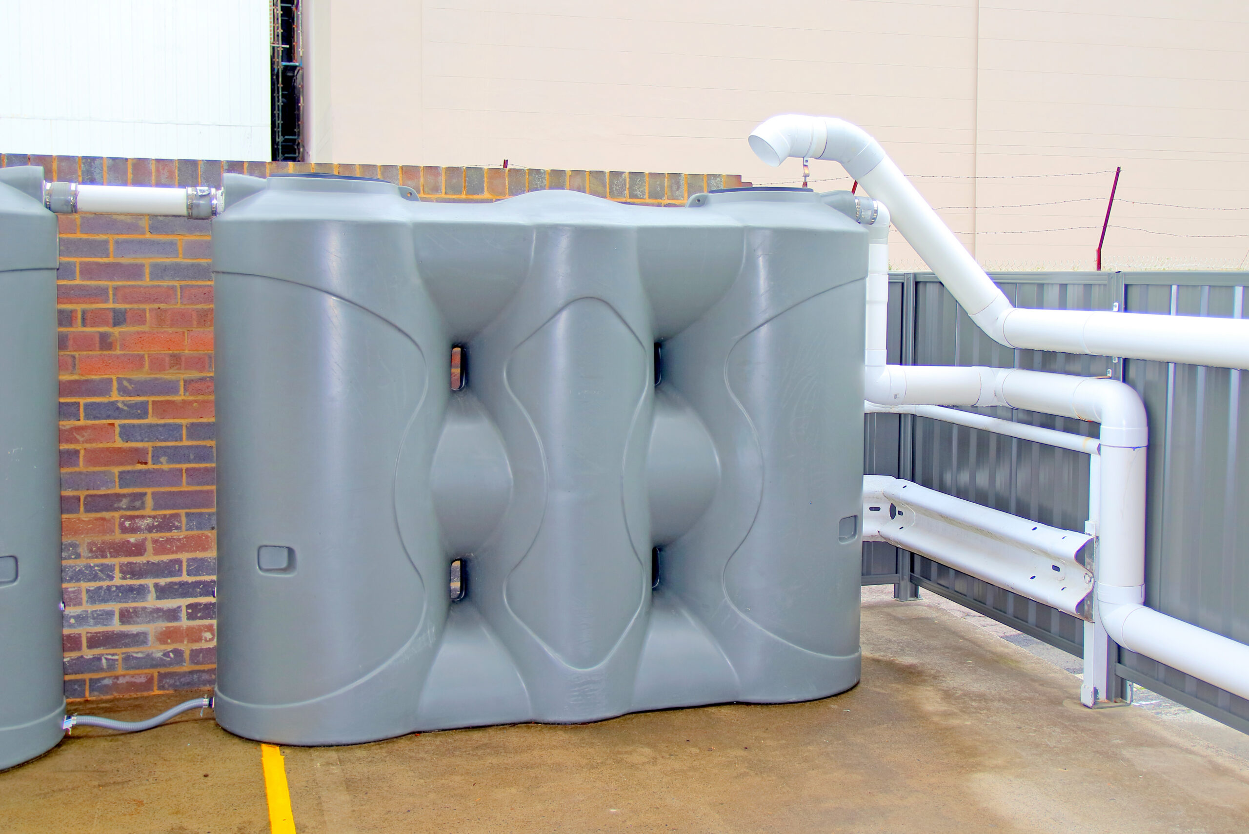 Rain water storage tank