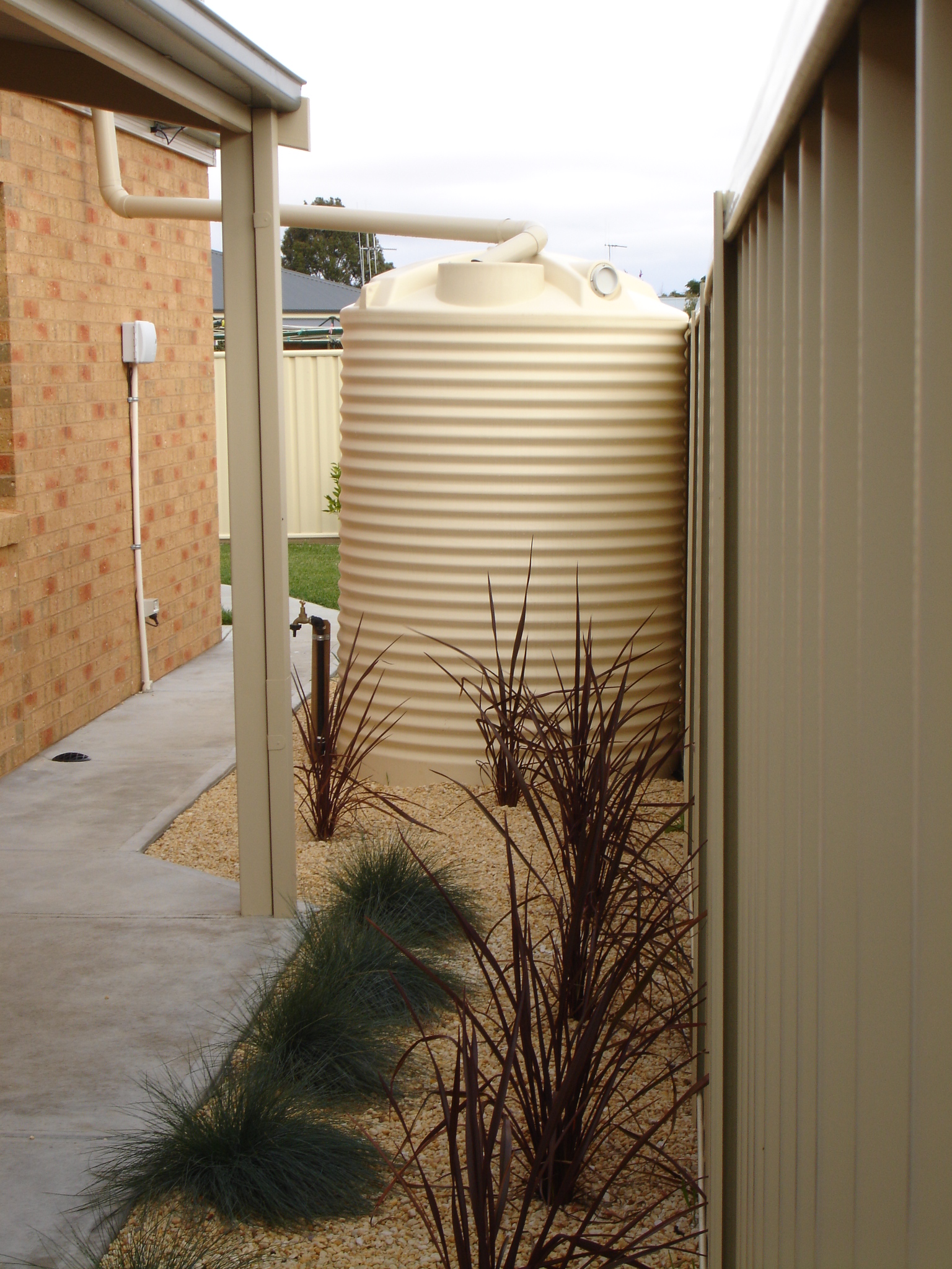 RWT2270T-house runoff